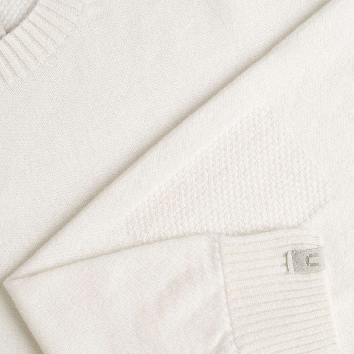 North Outdoor Kuru men's merino knit sweater in snow white mulesing-free merino wool. Made in Finland. - 