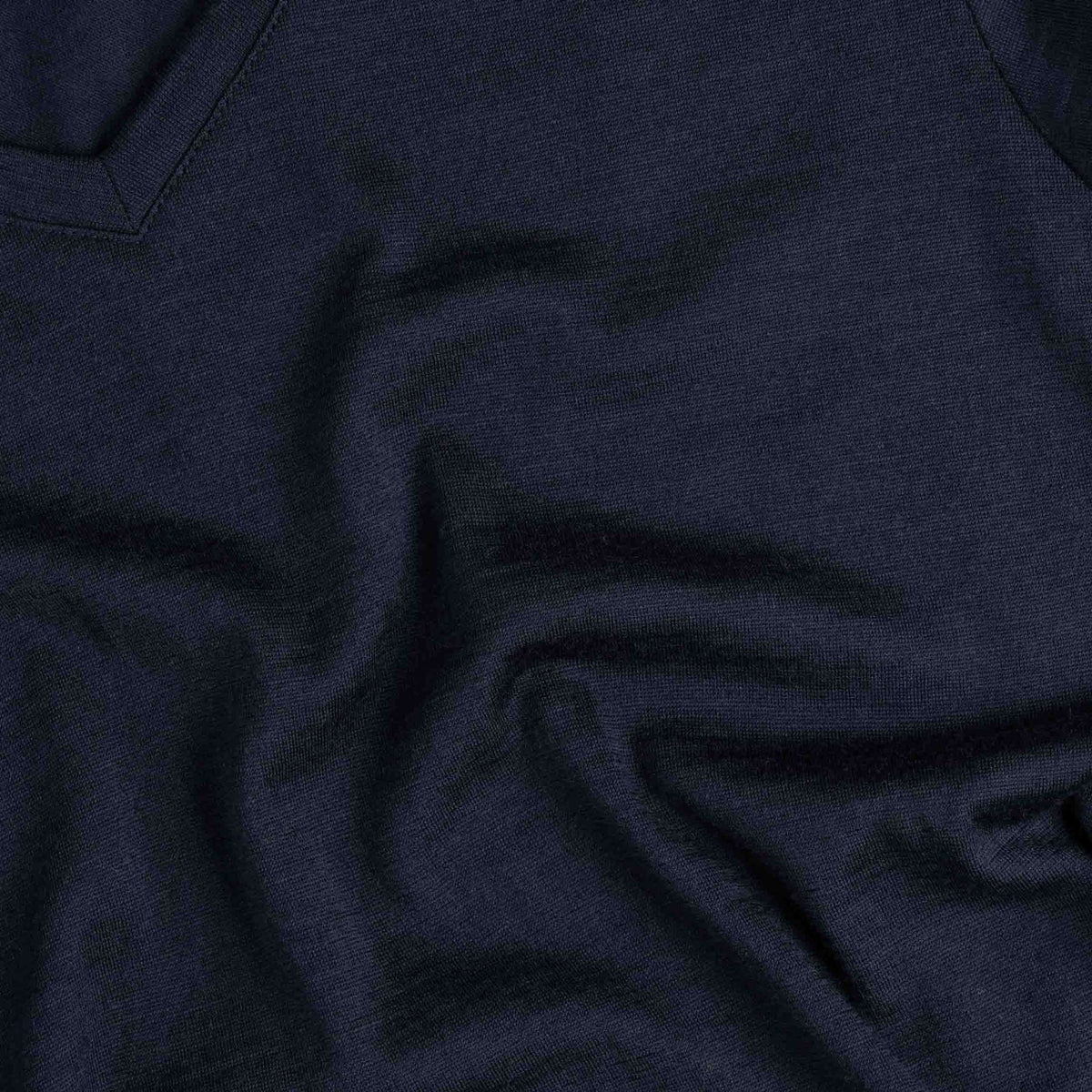 North Outdoor Elea merino T-paita W värissä indigonsininen, mulesing-vapaa merinovilla. Suunniteltu Suomessa. - 
