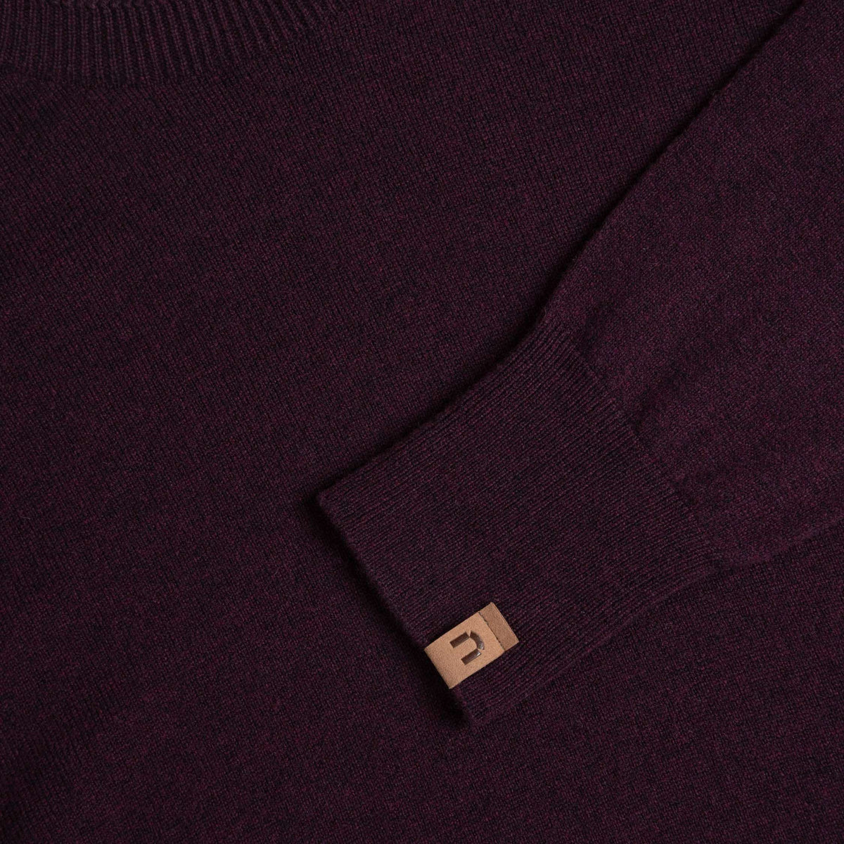 North Outdoor Kide Women's merino knit sweater in blackcurrant, mulesing-free merino wool. Made in Finland. - 