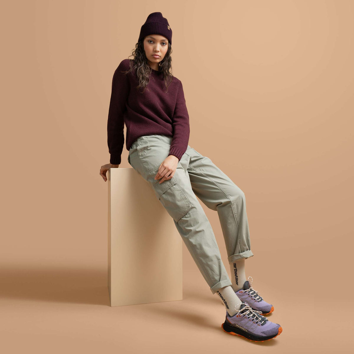 North Outdoor Viima Women's merino wool sweater in blackcurrant, mulesing-free merino wool. Made in Finland. - Model is 180 cm tall and wears size S