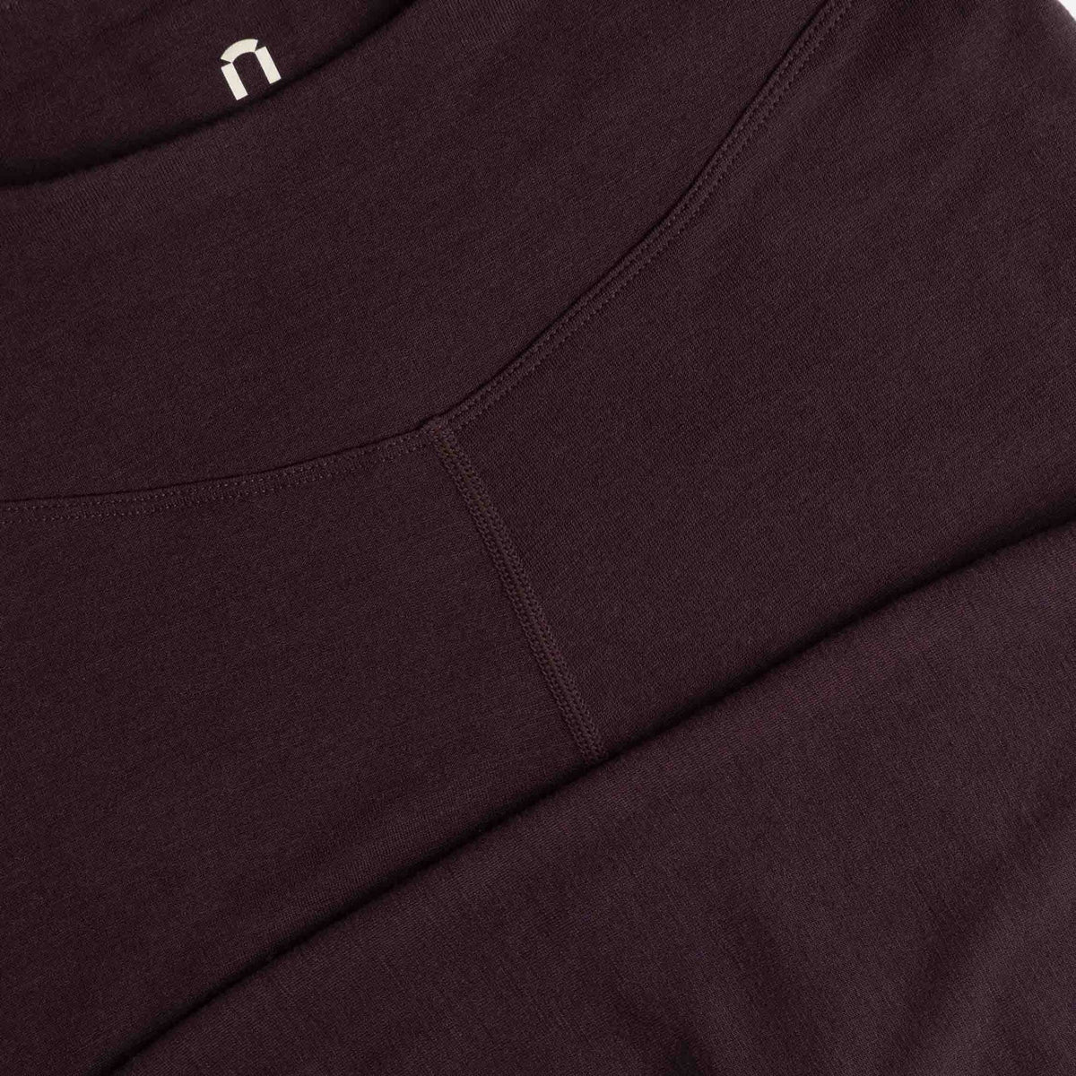 North Outdoor Motion 150 merino-underställsbyxor för dam i aubergine, mulesing-fri merinoull. Designad i Finland. - 