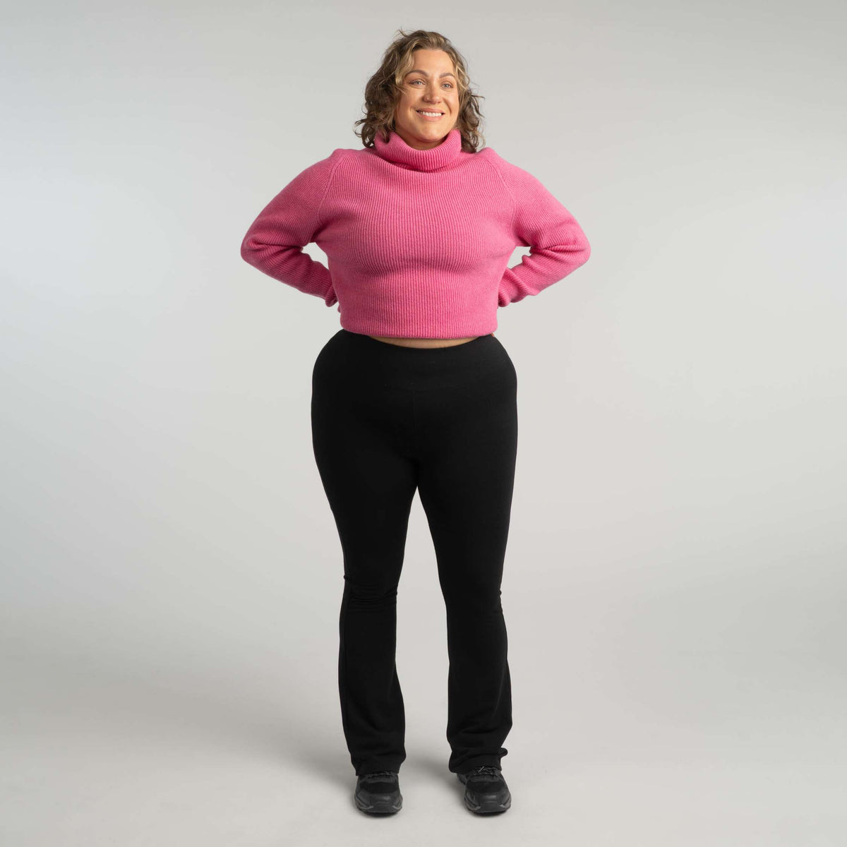 North Outdoor Aya women's flared merino leggings in black, mulesing-free merino wool. Designed in Finland. - Model is 178 cm and wears size XL / LONG