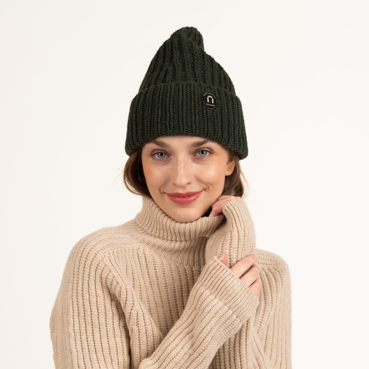 North Outdoor Bonnet en mérinos Kaisla couleur ortie, sans mulesing Laine mérinos. Fabriqué en Finlande. - 