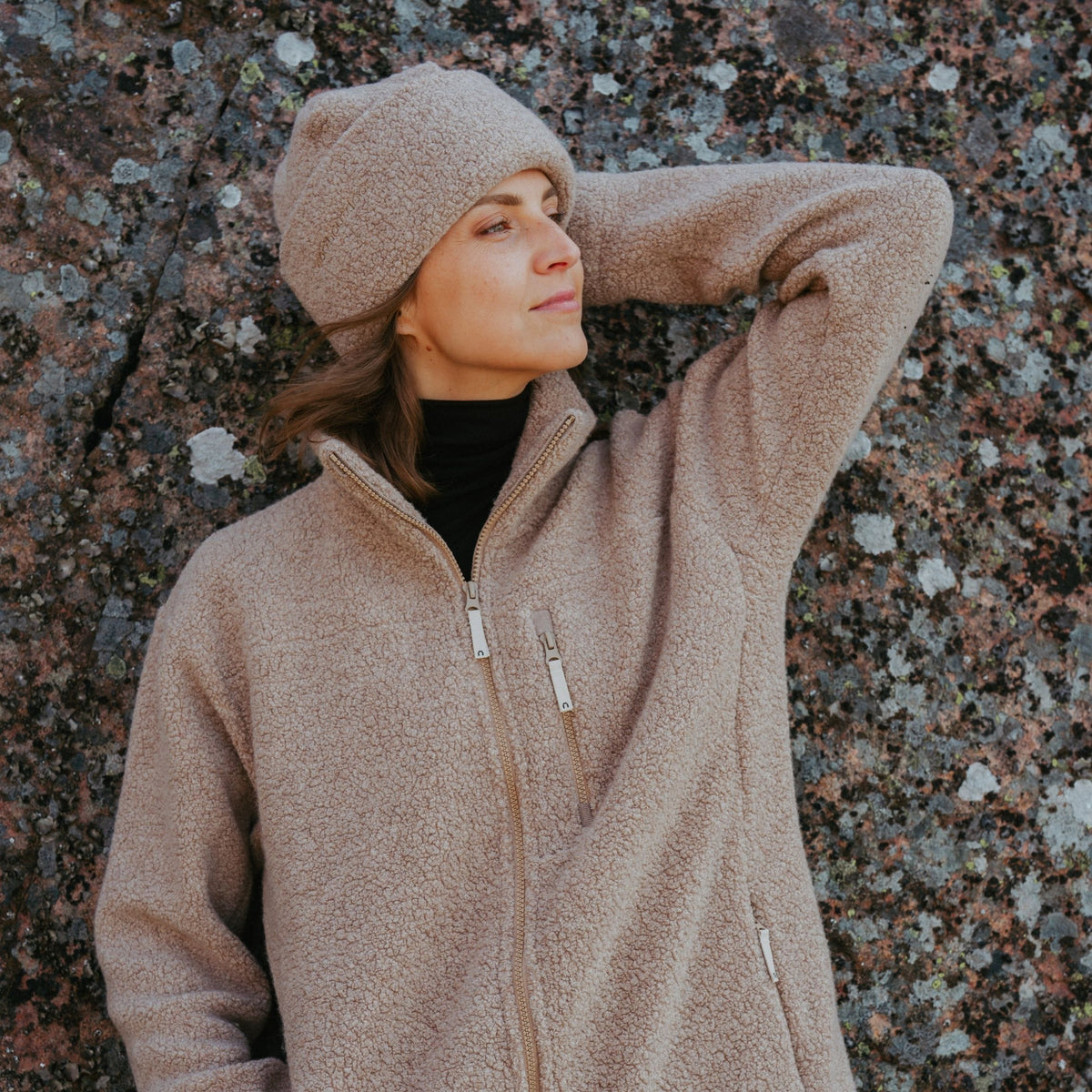 North Outdoor Veste en laine polaire Zelda pour femme, couleur latte. Conçue en Finlande. -